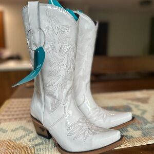 Lane White Santaga Boots
